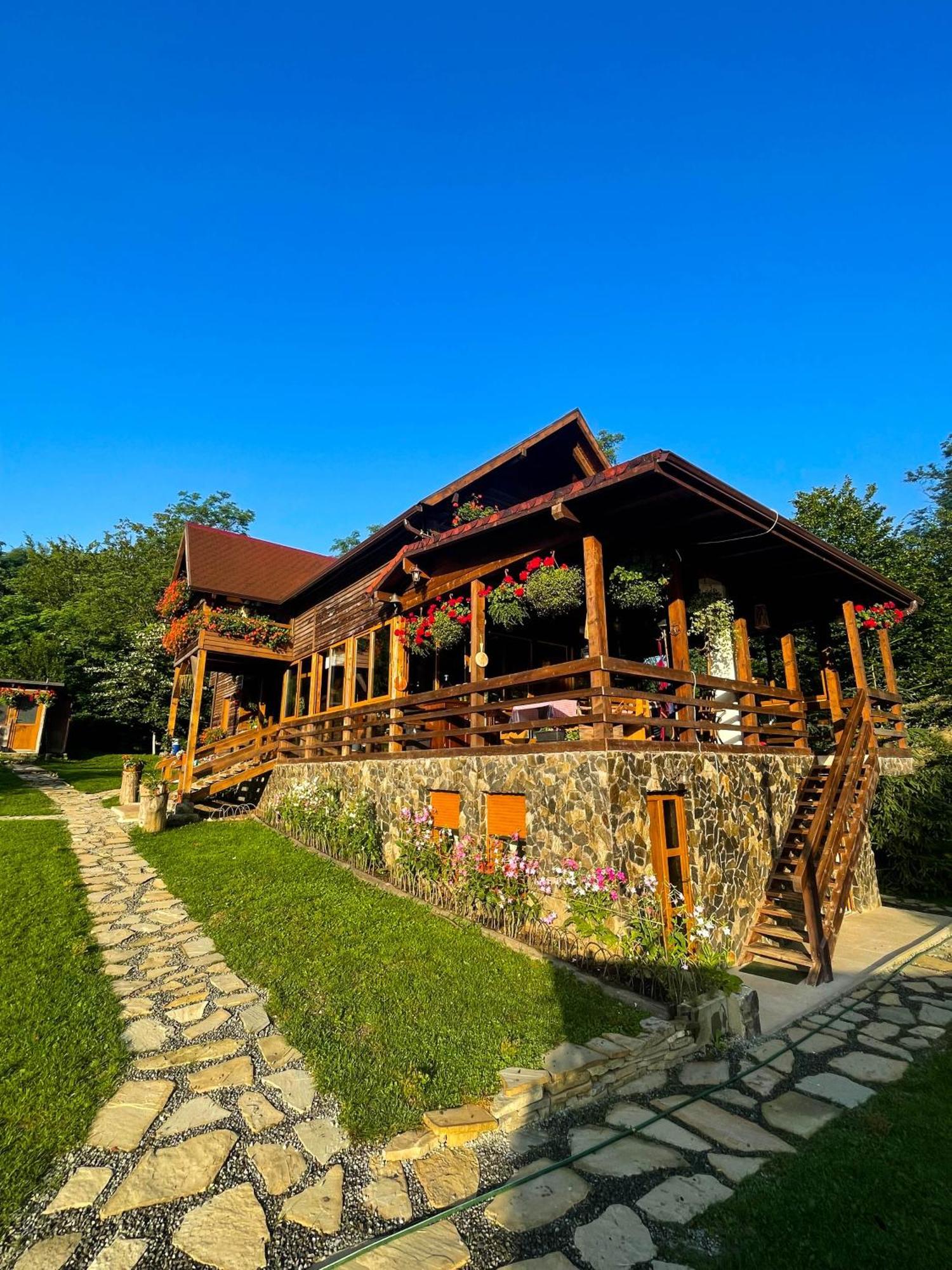 Вилла Cabana La Domnu' De Pe Vale Аюд Экстерьер фото